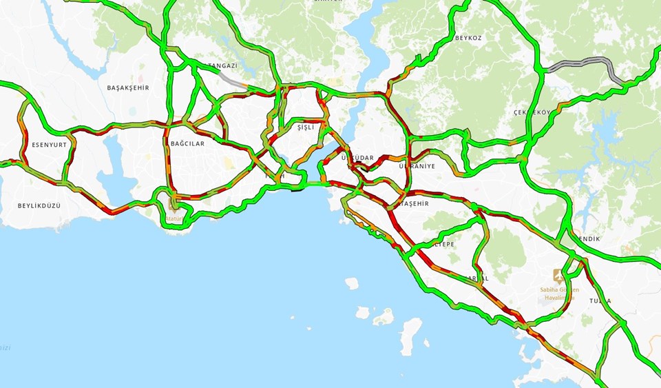 Yarıyıl tatilinin bitmesiyle birlikte İstanbul’da trafik yoğunluğu oluştu - 1