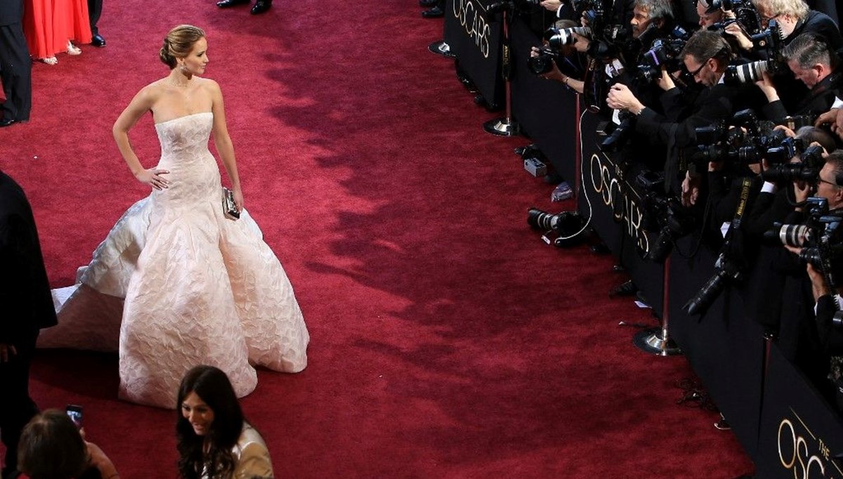 62 yıllık Oscar kırmızı halı geleneği bitiyor! Halı artık kırmızı değil