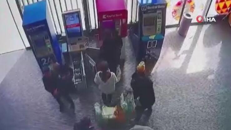 Bakü'de ATM'de silahlı soygun! Ölü ve yaralılar var