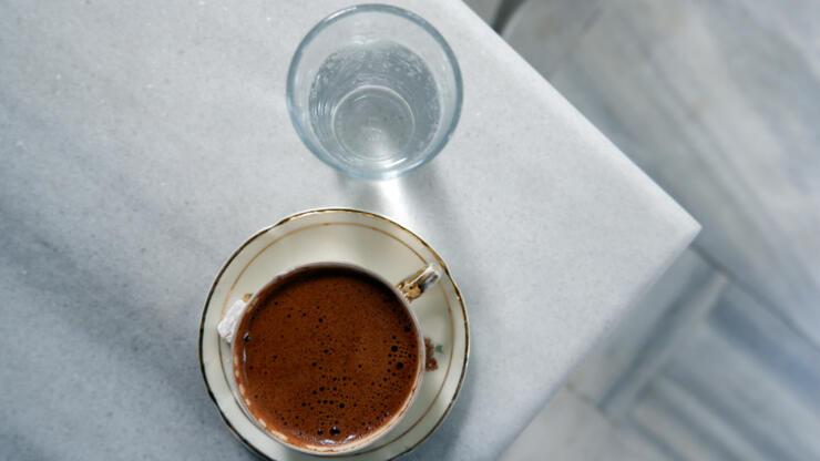 Kahve Falında Kuğu Ne Anlama Gelir? Falda Kuğu Şekli Görmek Ne Demek? Falda Kuğu Görmenin Anlamı Nedir?