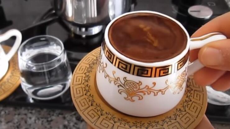 Kahve Falında Salyangoz Ne Anlama Gelir? Falda Salyangoz Şekli Görmek Ne Demek? Falda Salyangoz Görmenin Anlamı Nedir?