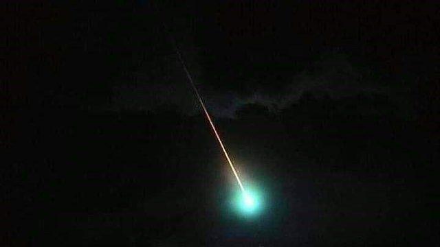 AW880824_01