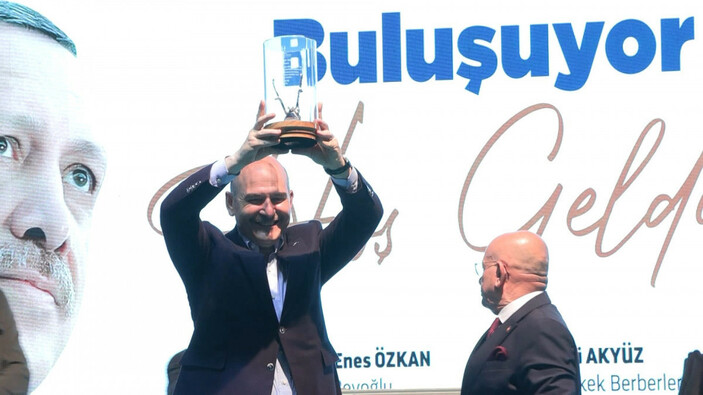 Süleyman Soylu'dan berberlere müjde: Pazar tatili ana sütü gibi helaldir