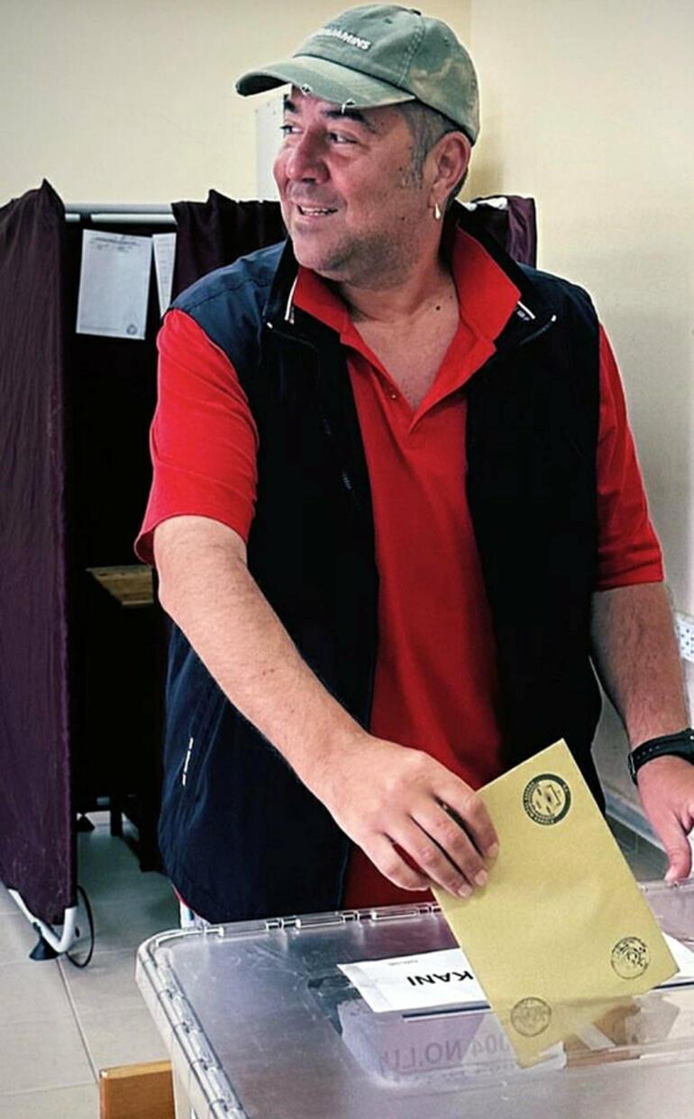 Ünlü isimler oylarını kullanıyor Sezen Aksu mührü bırakmayı unuttu