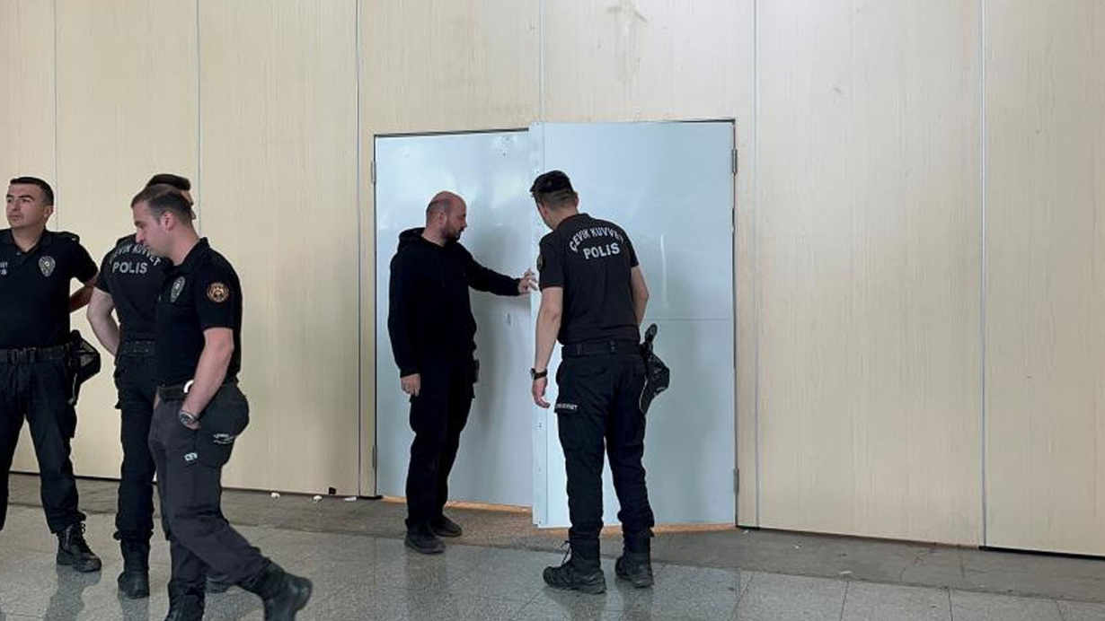 Ankara’ya getirilen yurt dışı oyları 5 kilitli çelik kapıyla korunuyor