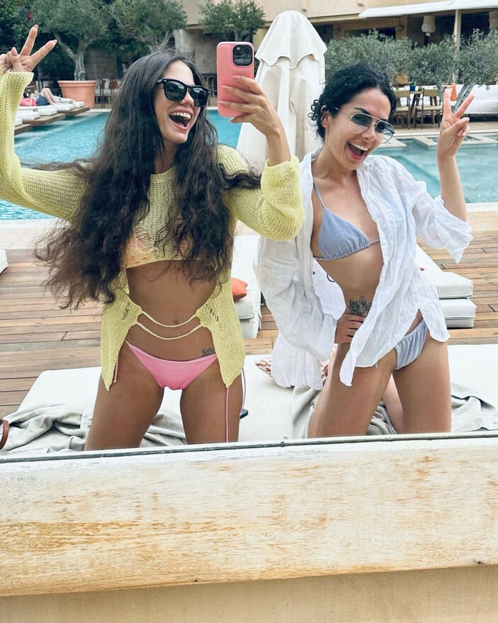 Demet Özdemir, yaz sezonunu açtı