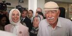 Yeğenini bakan olarak ilk kez gördü! Gözyaşlarına hakim olamadı