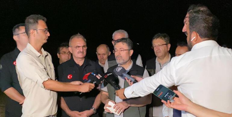 Çanakkale yangınında son durum Bakan Yumaklı bölgede açıkladı